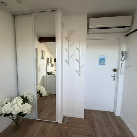 Le Petit Nid Sous Le Toit Apartmán