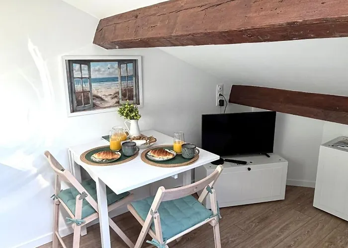 Le Petit Nid Sous Le Toit Apartmán *