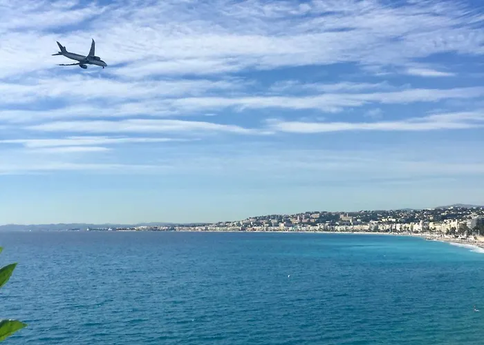 Le Petit Nid Sous Le Toit Nizza