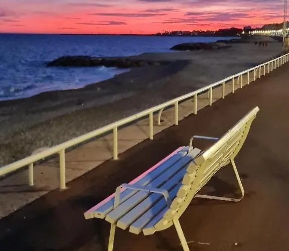 Le Petit Nid Sous Le Toit Nizza